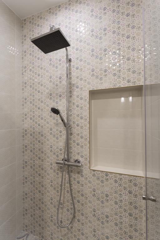Modern Double Bedroom Apartment In Arkadia Odesa Exterior photo
